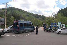 280 gendarmes sont mobilisés dans une forêt des Cévennes.